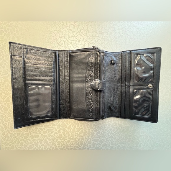 Brighton | ladies clutch wallet. - Picture 5 of 16